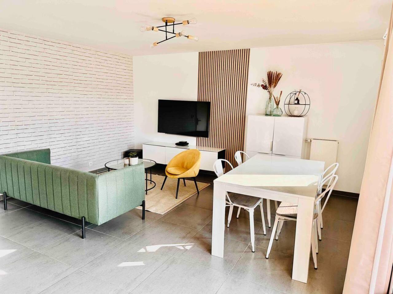 Btobed - Location Professionnelle - Appartement 4 Personnes Parking Gratuit - Proche Parc Des Expositions Et Aeroport Cdg Villepinte  Esterno foto